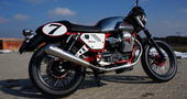 FOTO: Moto Guzzi V7 Racer